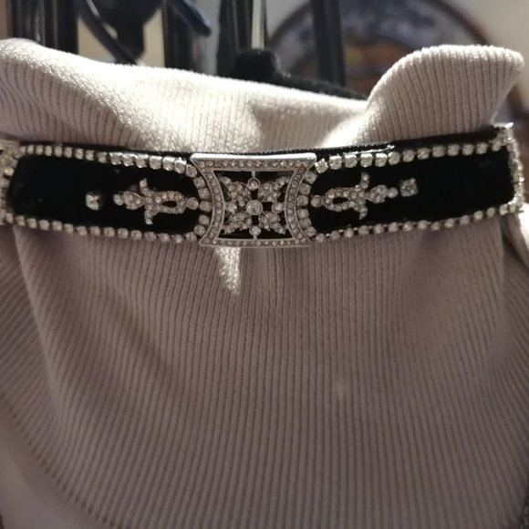 Choker and Bracelet - Picture 5 of 6